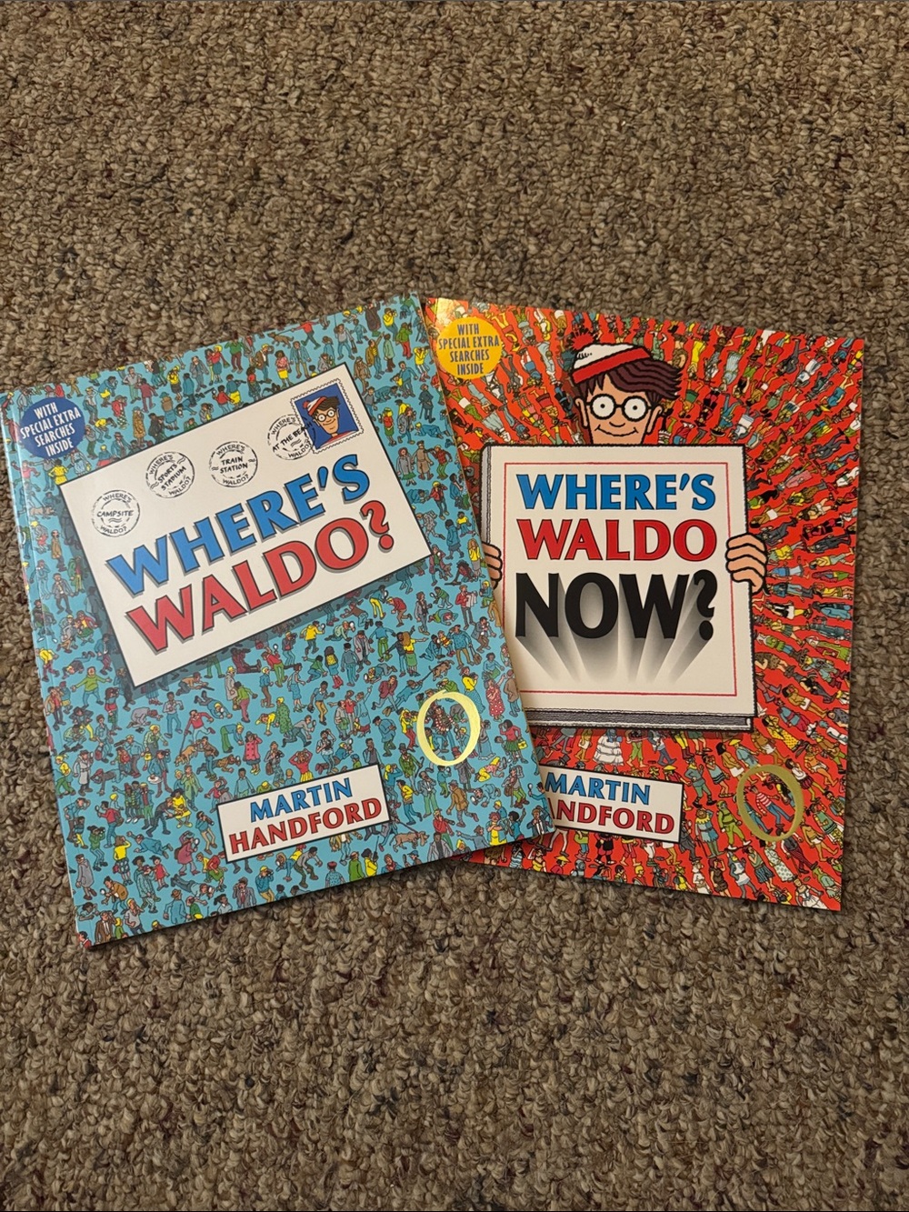 Where's Waldo? Book Duo - Blue & Red Covers by Martin Handford